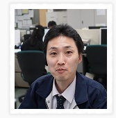 <strong>営業部 グループリーダー</strong> 向井 宣夫